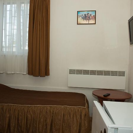 Hotel Acorn 伊尔平 外观 照片