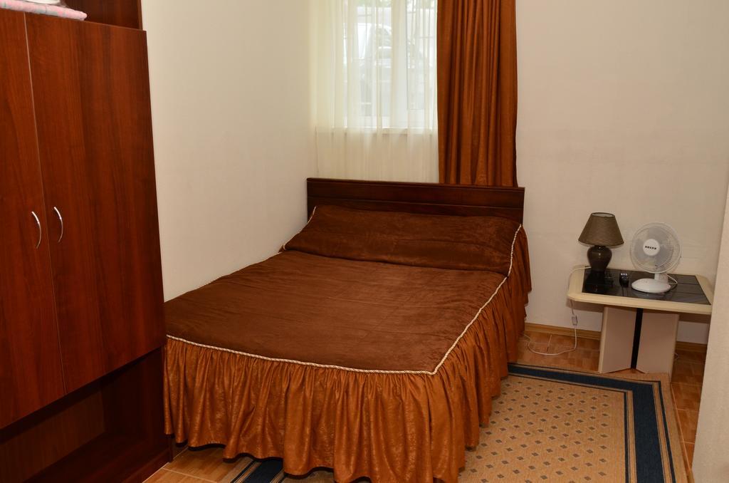Hotel Acorn 伊尔平 外观 照片